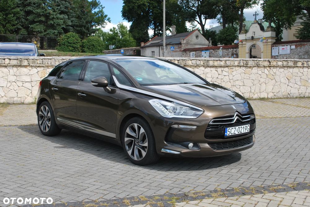 Citroën DS5 HDi 165 SoChic - 9
