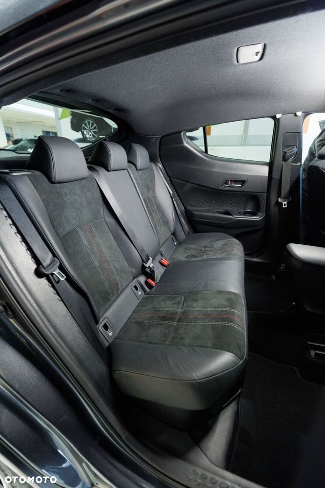 Toyota C-HR 2.0 Hybrid GR Sport - 22