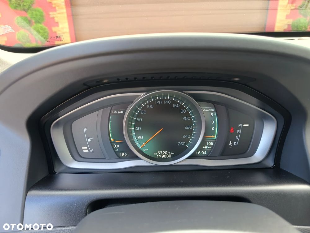 Volvo XC 60 D4 Geartronic Momentum - 28
