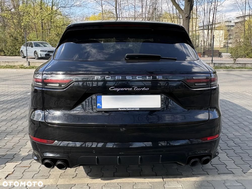 Porsche Cayenne Turbo - 11