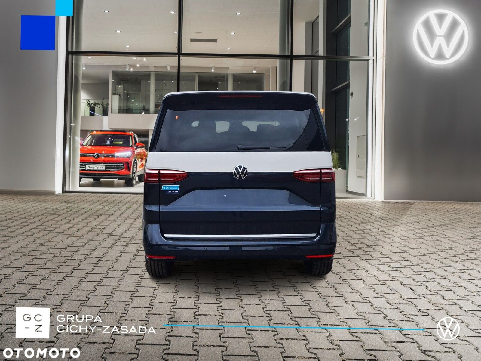 Volkswagen Multivan - 8