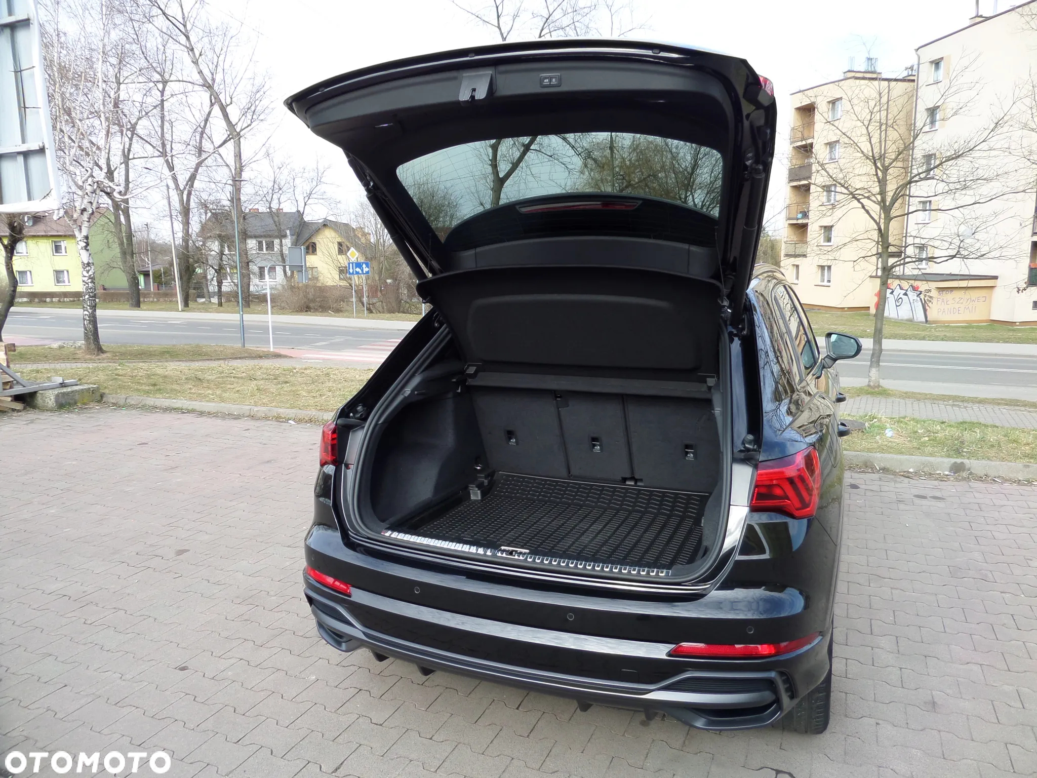 Audi Q3 45 TFSI Quattro S Line S tronic - 17