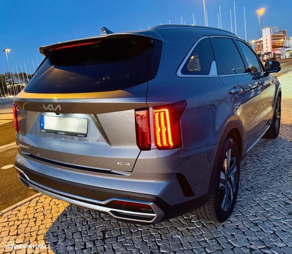 Kia Sorento 1.6 T-GDI HEV Concept - 9