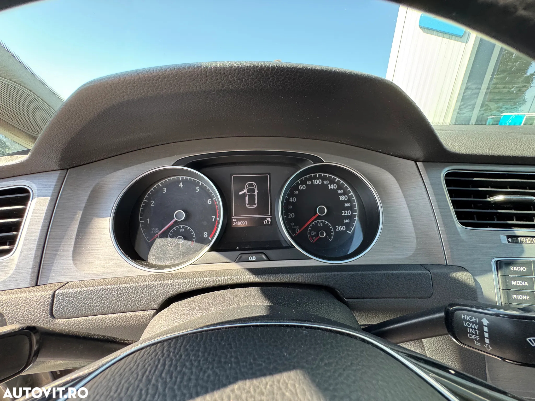 Volkswagen Golf 1.2 TSI BMT Trendline - 22