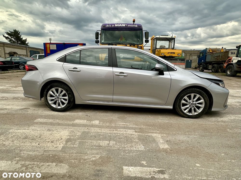 Toyota Corolla 1.8 Hybrid Style - 3