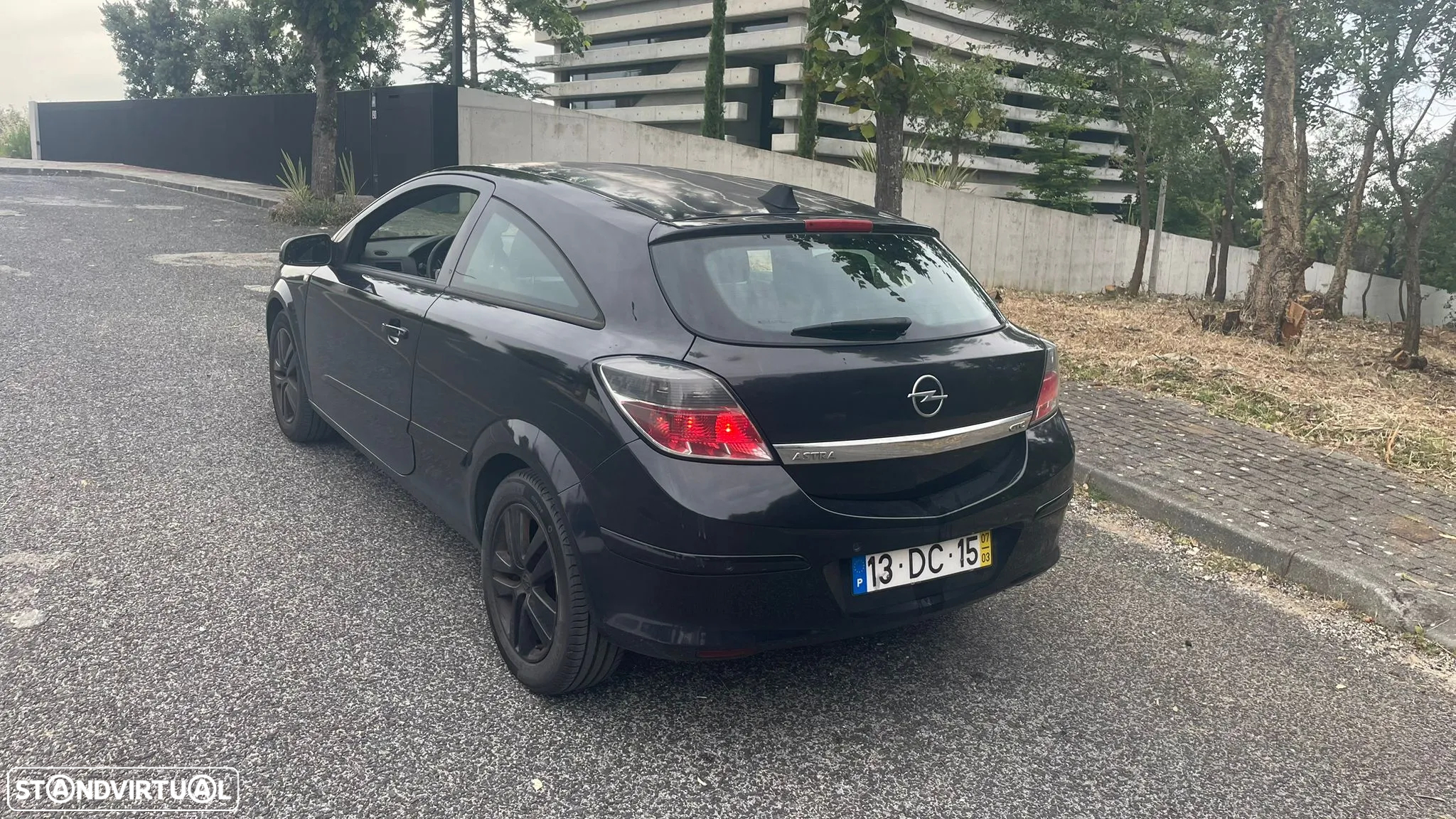 Opel Astra GTC 1.3 CDTi - 3