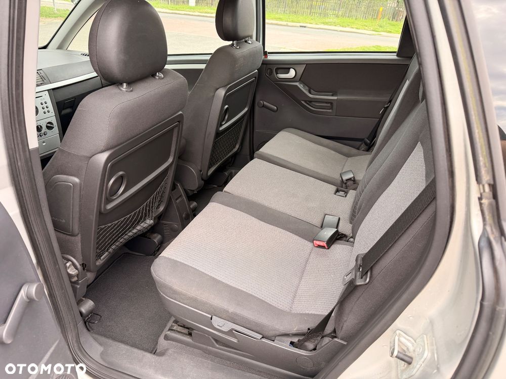 Opel Meriva - 10