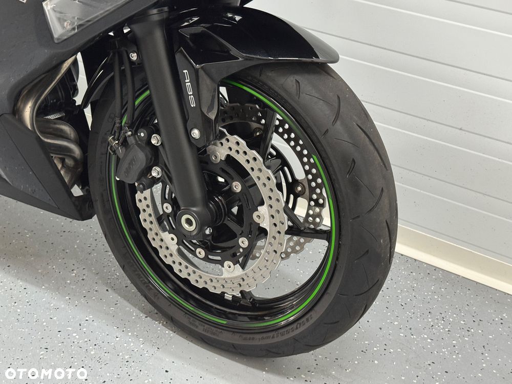 Kawasaki Ninja - 12