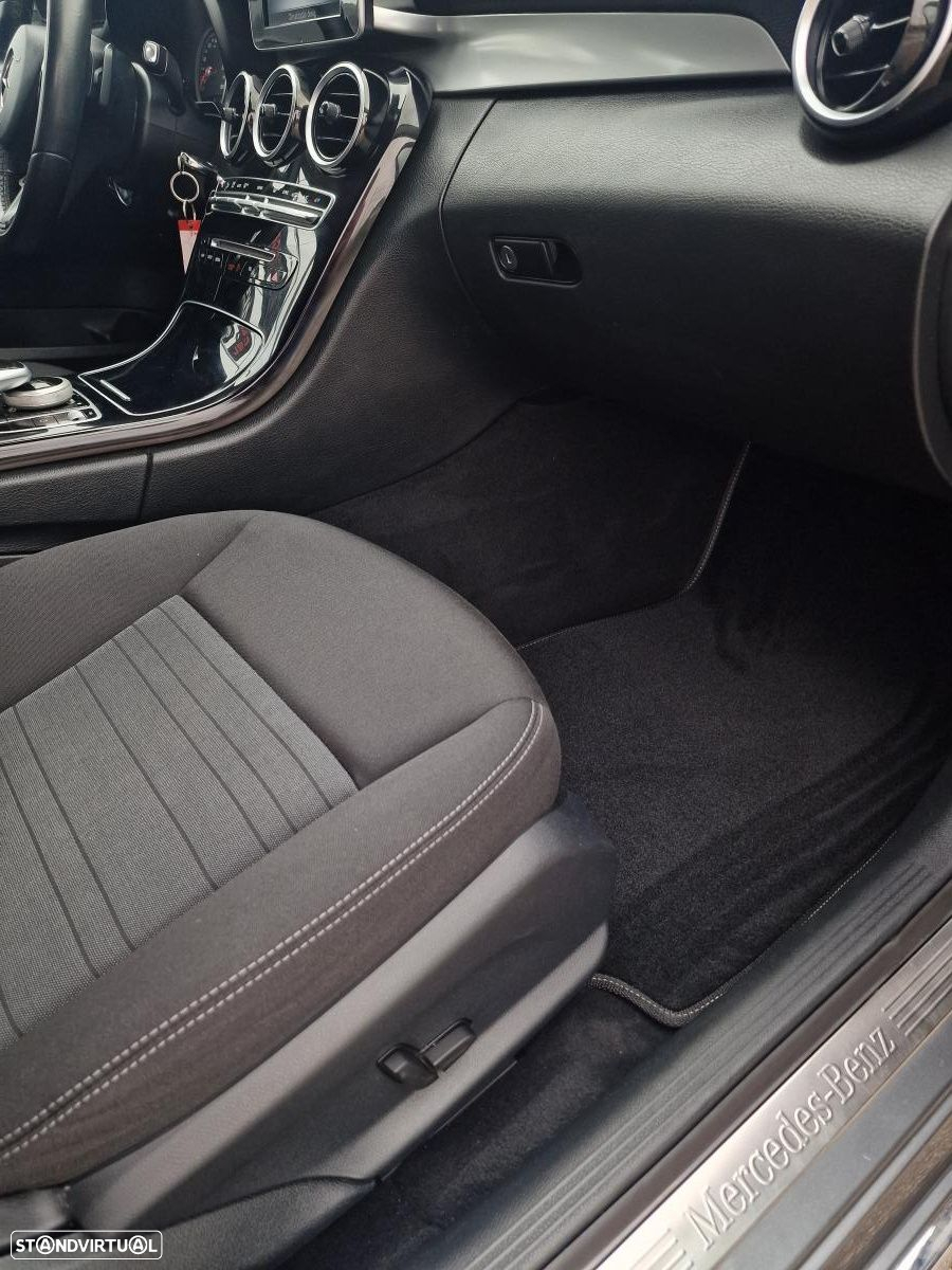 Mercedes-Benz C 200 d Avantgarde Aut. - 24