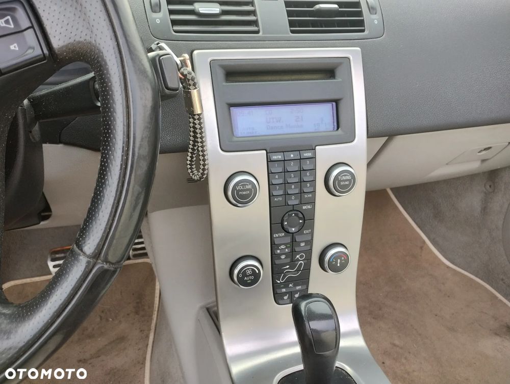 Volvo C70 2.4D5 Summum - 12