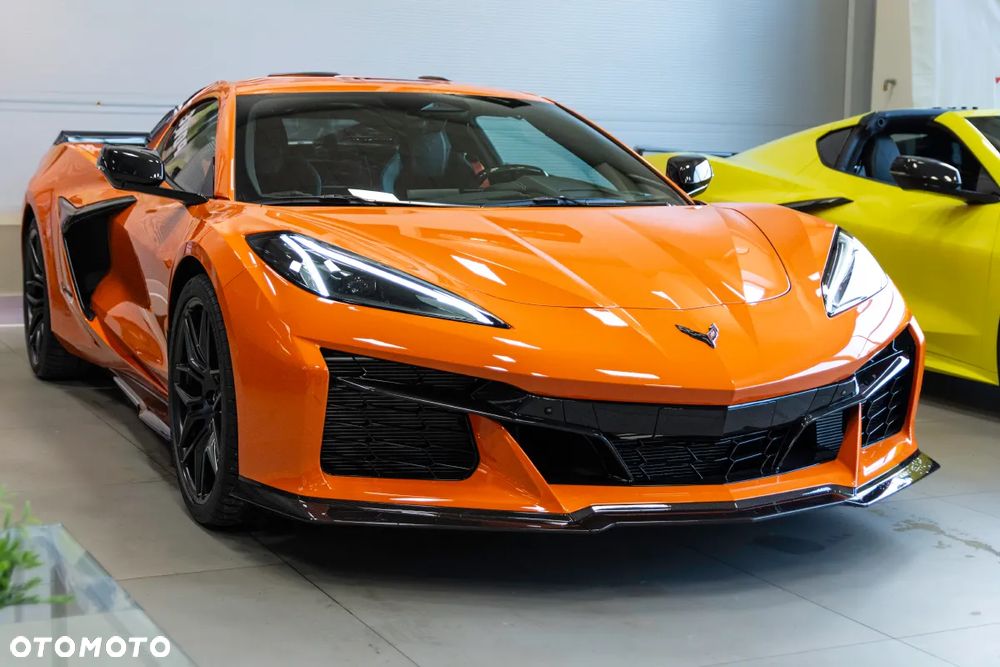 Chevrolet Corvette - 2