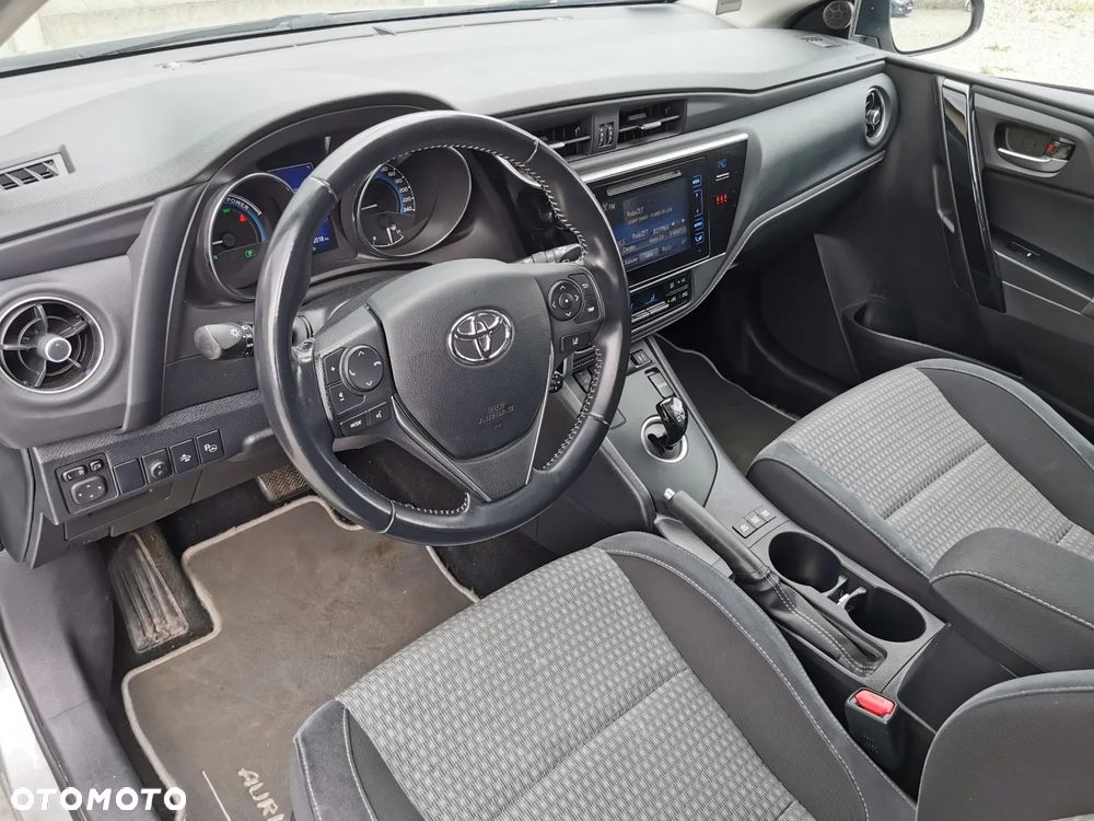 Toyota Auris - 9
