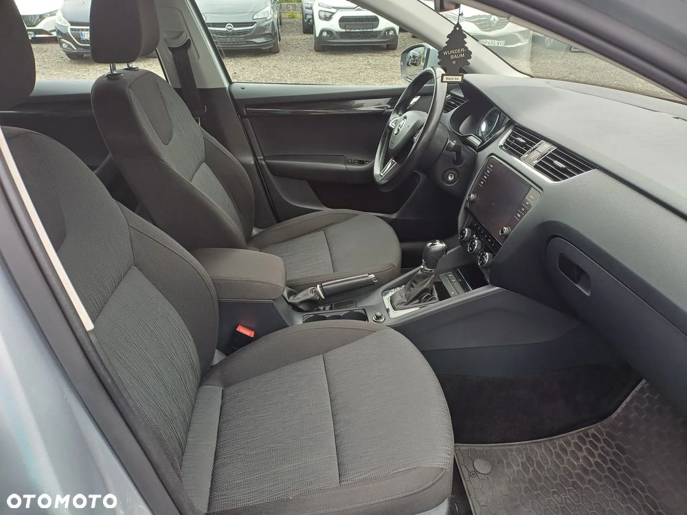 Skoda Octavia 1.8 TSI DSG Ambition - 9