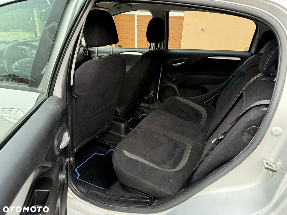 Fiat Punto 2012 - 17