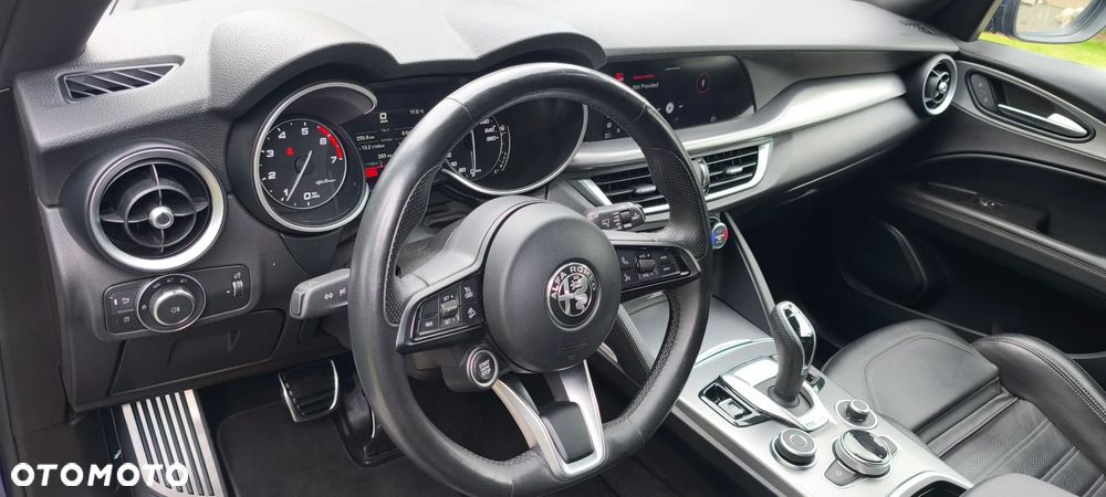 Alfa Romeo Stelvio 2.0 Turbo Veloce Q4 - 24