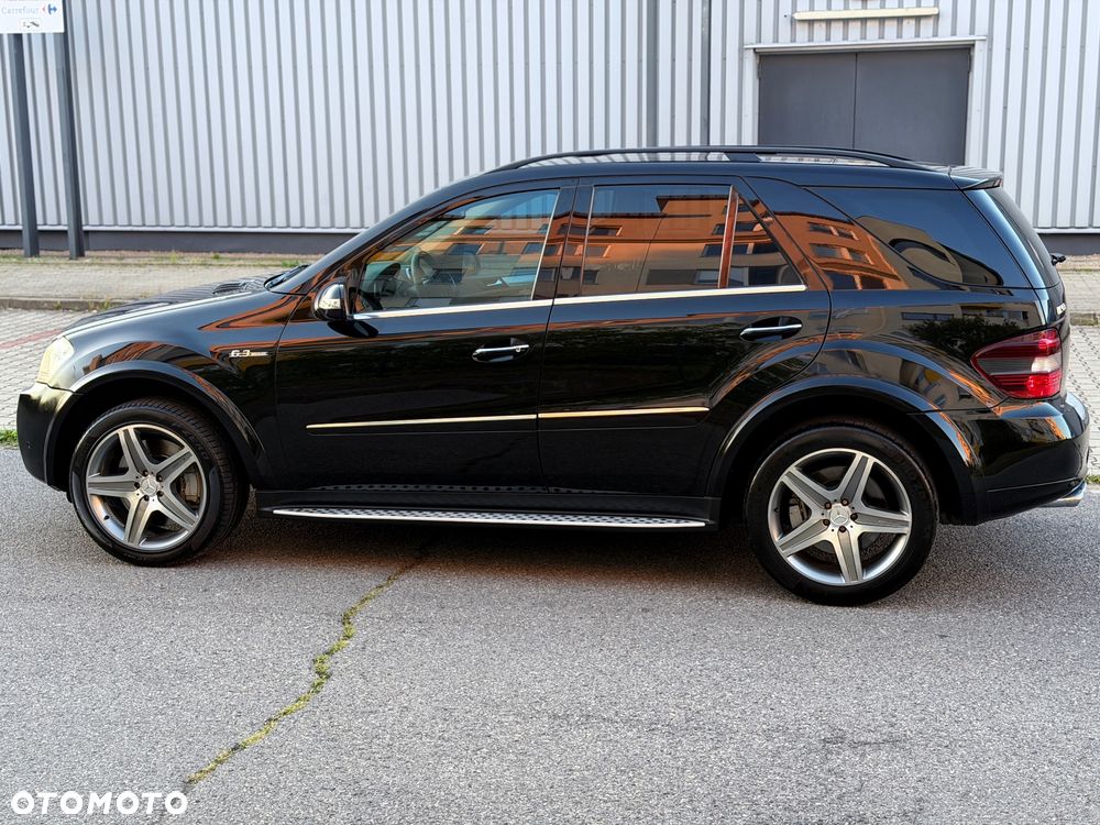 Mercedes-Benz ML 63 AMG 4Matic 7G-TRONIC - 21