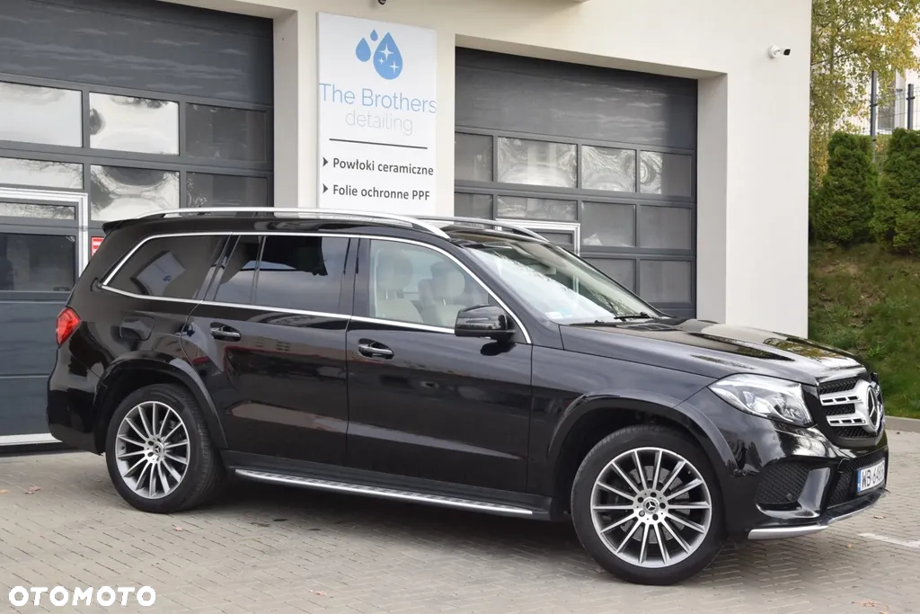 Mercedes-Benz GLS - 29