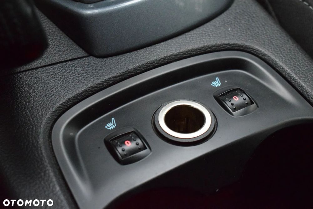 Ford Focus 1.6 EcoBoost Titanium - 17