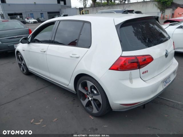 Volkswagen Golf GTI (BlueMotion Technology) DSG - 3