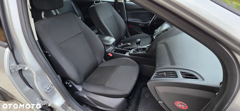 Ford Focus - 10
