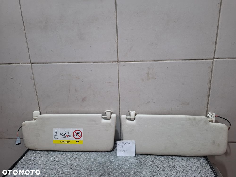 Komplet osłon przeciwsłonecznych słoneczniki  Volkswagen Passat B8 2019 rok kombi nr 3G0857522AF - 1