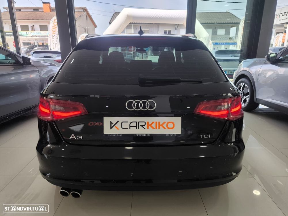 Audi A3 Sportback 2.0 TDI S-line - 4