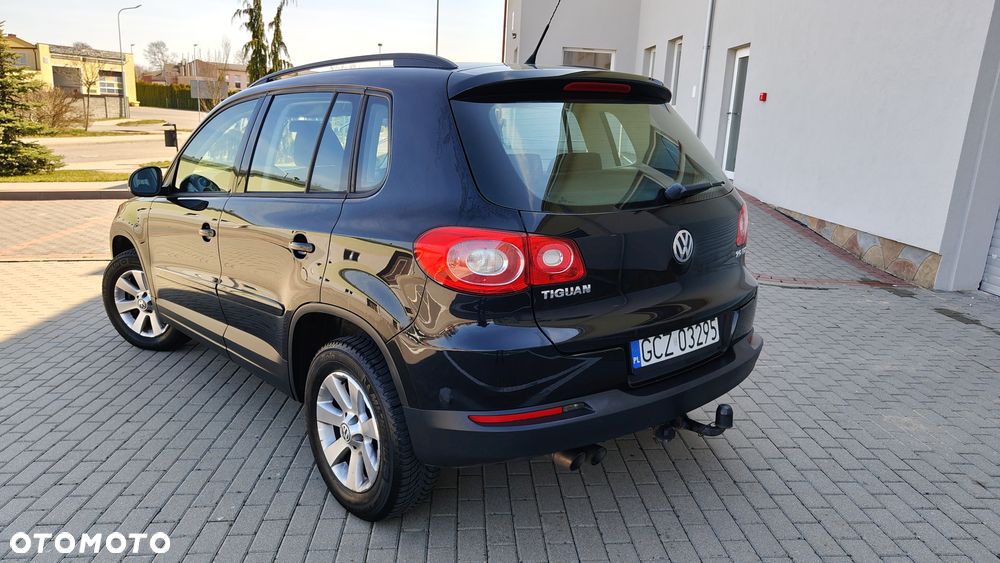 Volkswagen Tiguan 2.0 TDI DPF 4Motion BlueMotion Technology Track & Field - 3