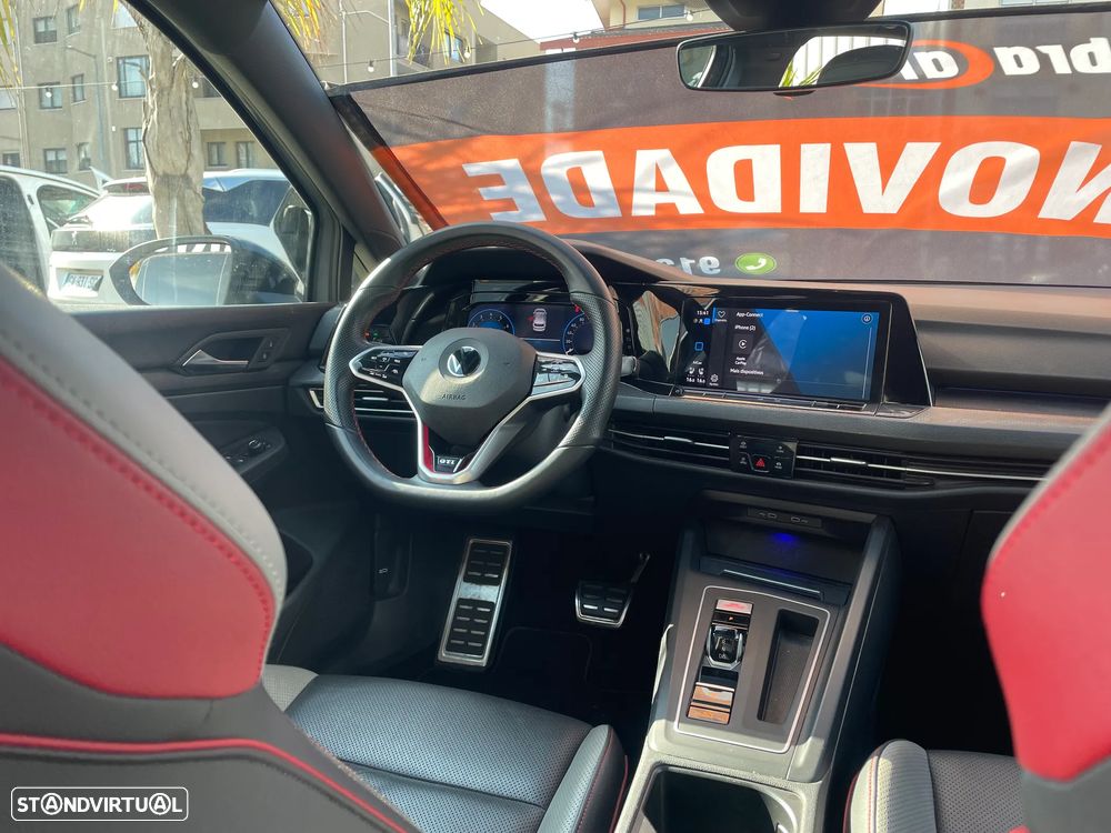 VW Golf Variant R 2.0 TSI OPF 4Motion DSG - 11