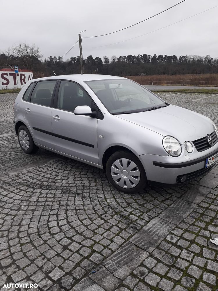 Volkswagen Polo - 2