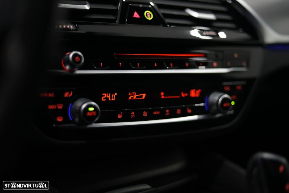 BMW 520 d Pack M Auto - 19