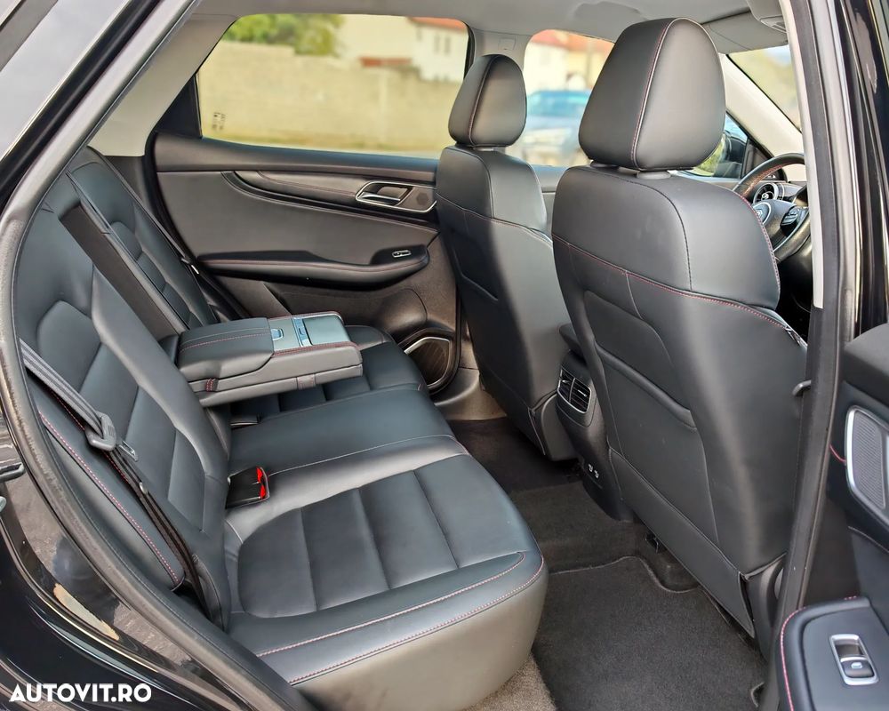 MG EHS 1.5T-GDI PHEV Luxury - 22