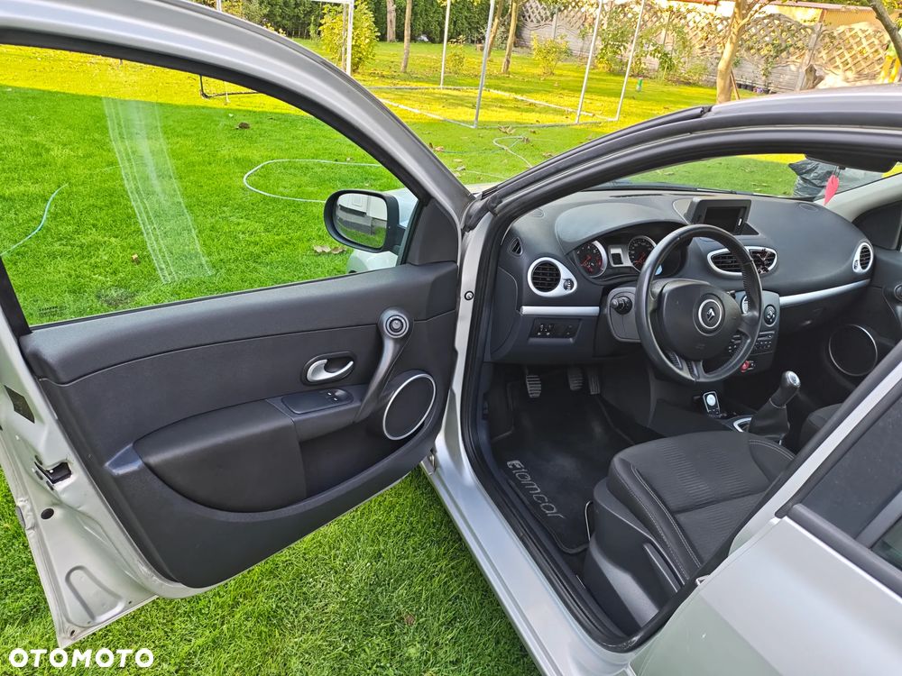 Renault Clio 1.2 16V 75 GPS - 19