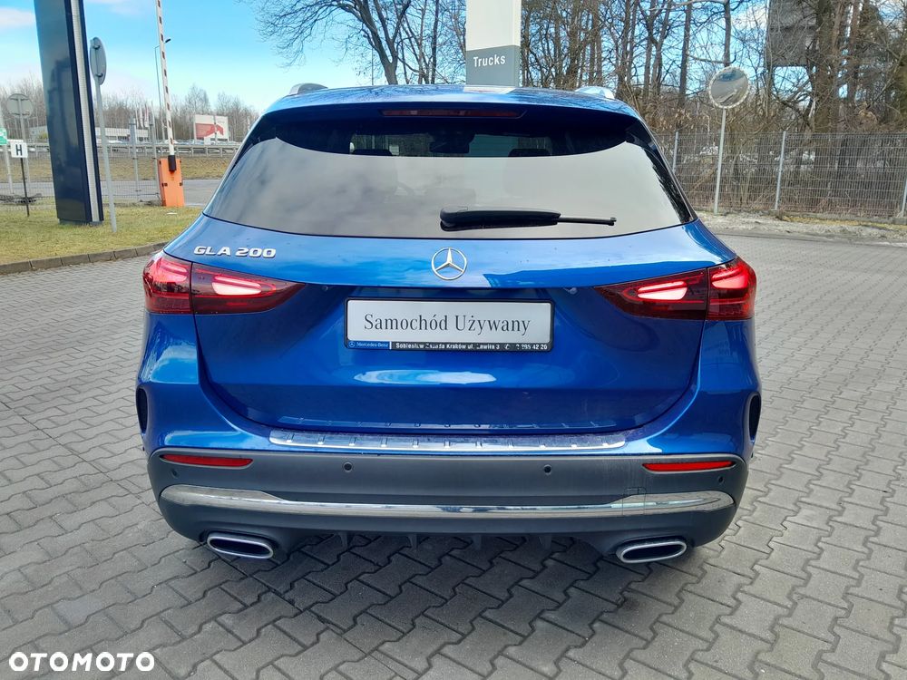Mercedes-Benz GLA 200 AMG Line - 6