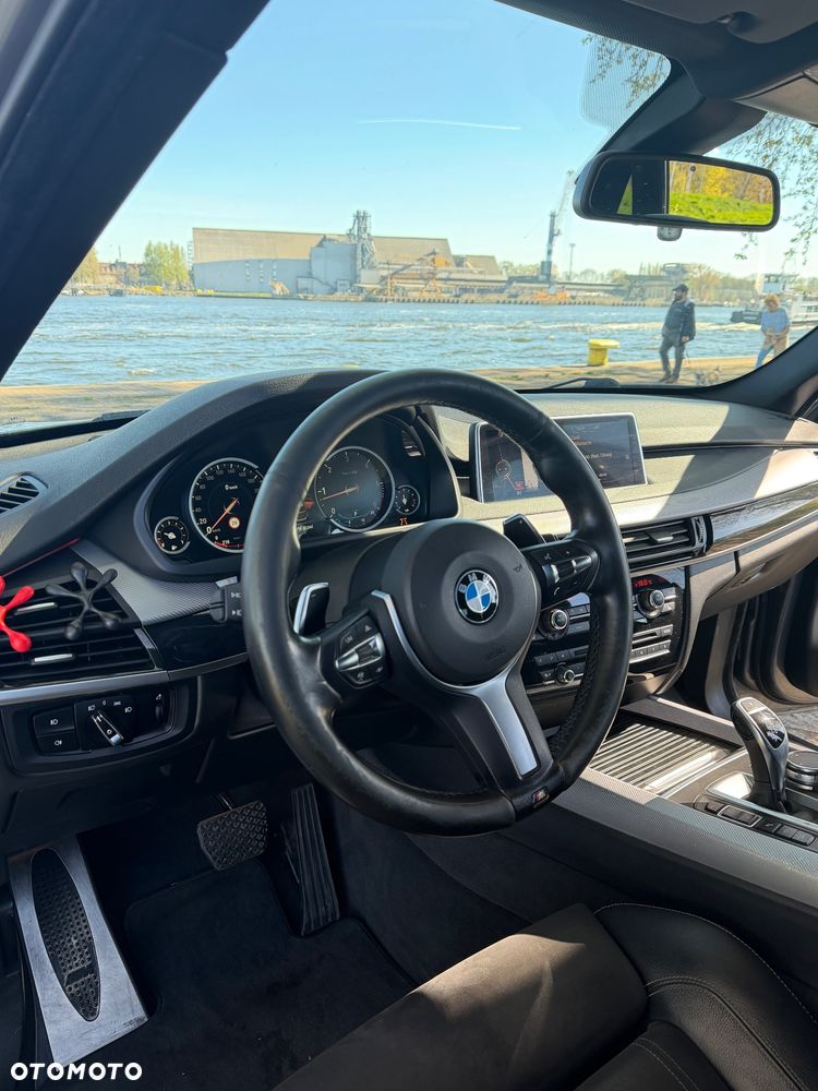 BMW X5 xDrive40d - 15
