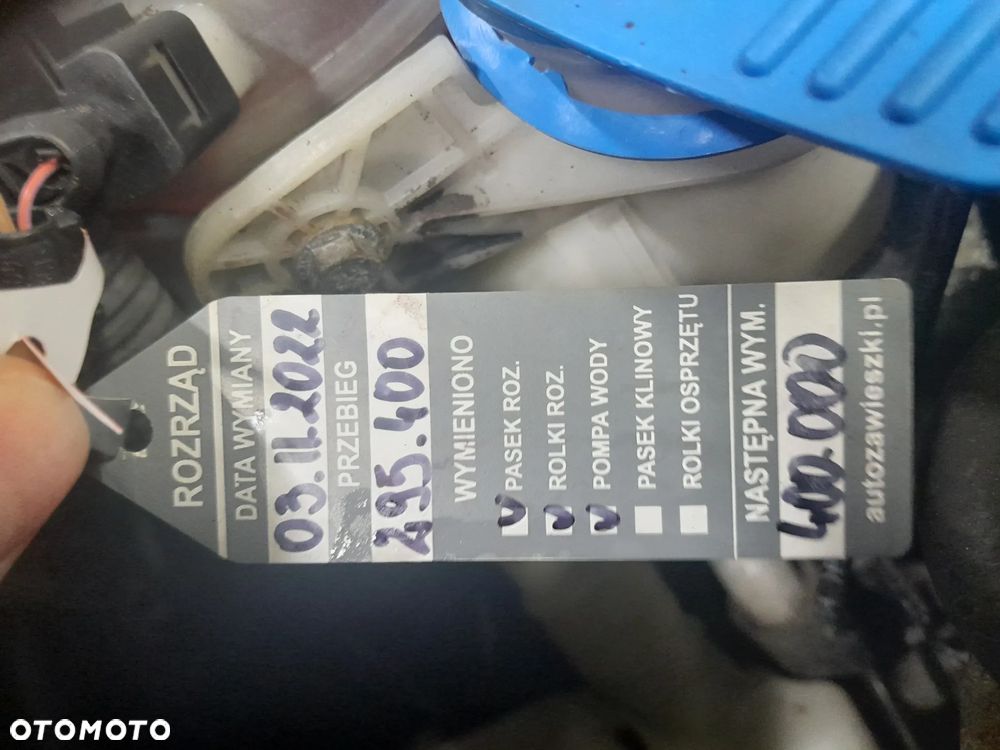 Volkswagen Touran 2.0 TDI Highline - 8