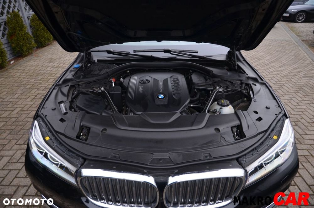BMW Seria 7 - 27