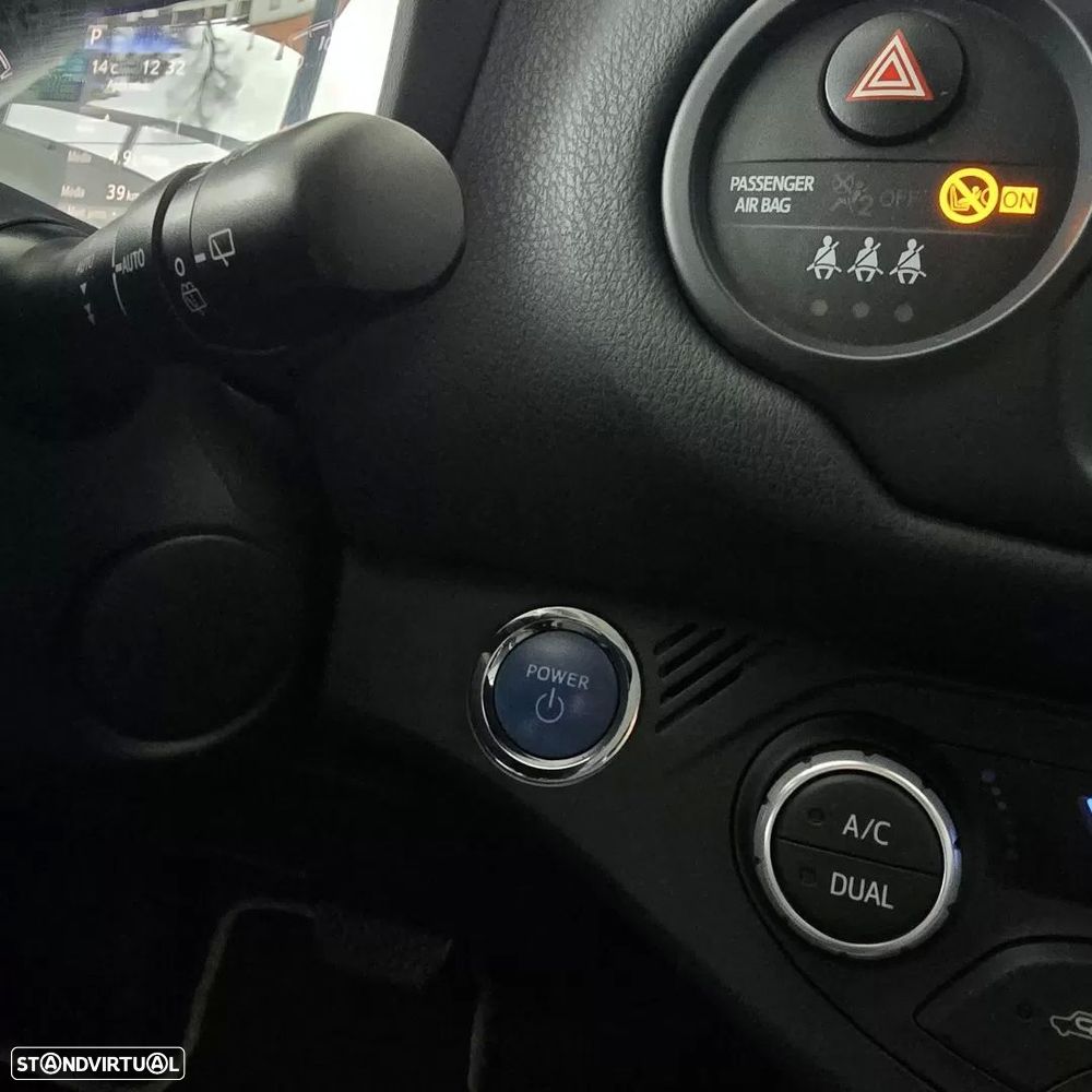 Toyota Yaris 1.5 HSD 20 Anos - 19