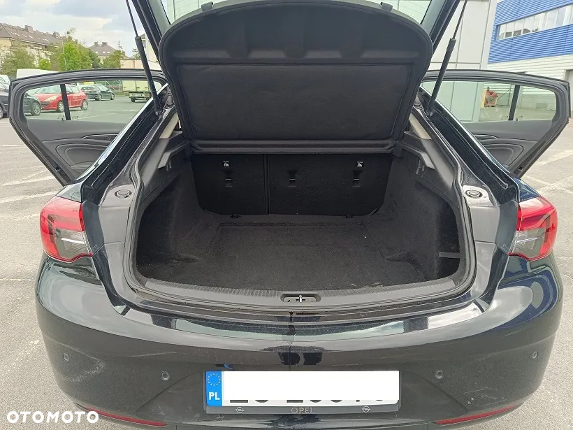Opel Insignia 1.5 T Elite S&S - 29