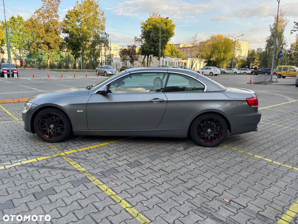 BMW Seria 3 320i - 8