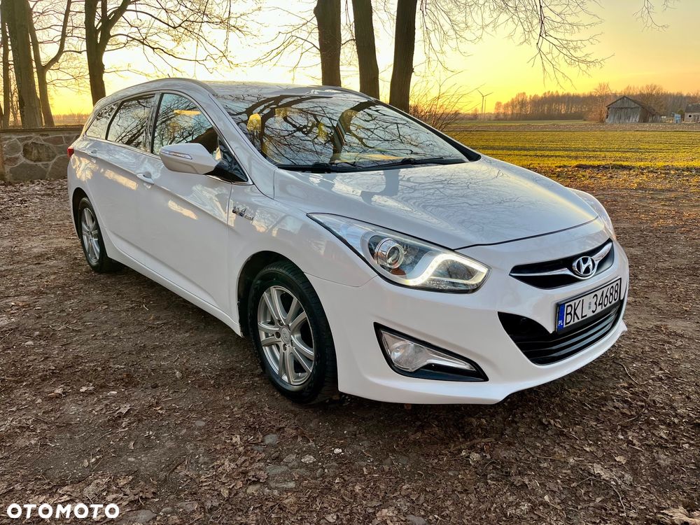 Hyundai i40 i40cw 1.7 CRDi Fifa World Cup Edition - 1