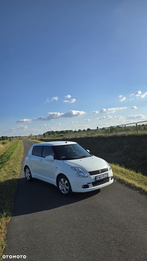 Suzuki Swift 1.3 GS / Premium - 1