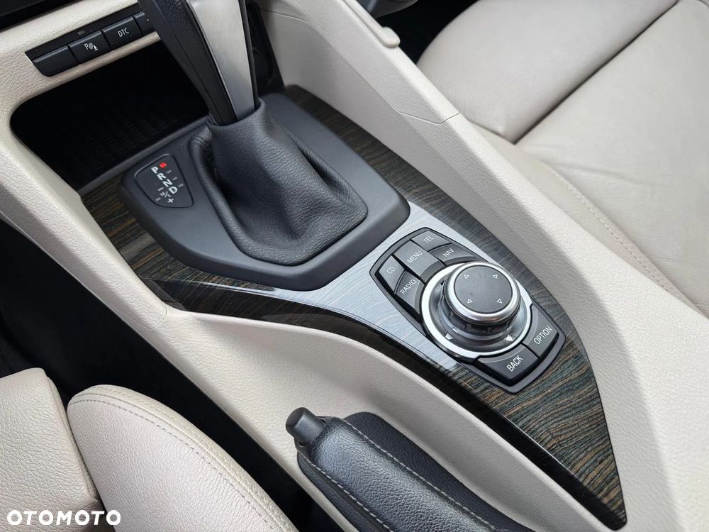 BMW X1 xDrive20d - 21