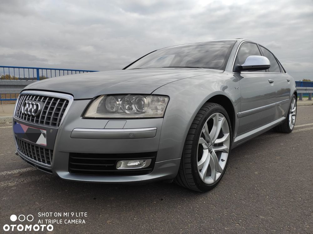 Audi S8 - 17