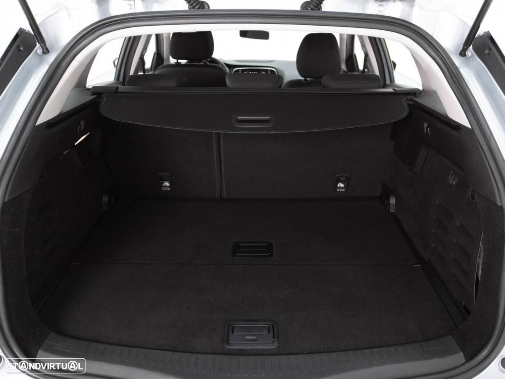 Renault Mégane Sport Tourer 1.5 Blue dCi Equilibre EDC - 11