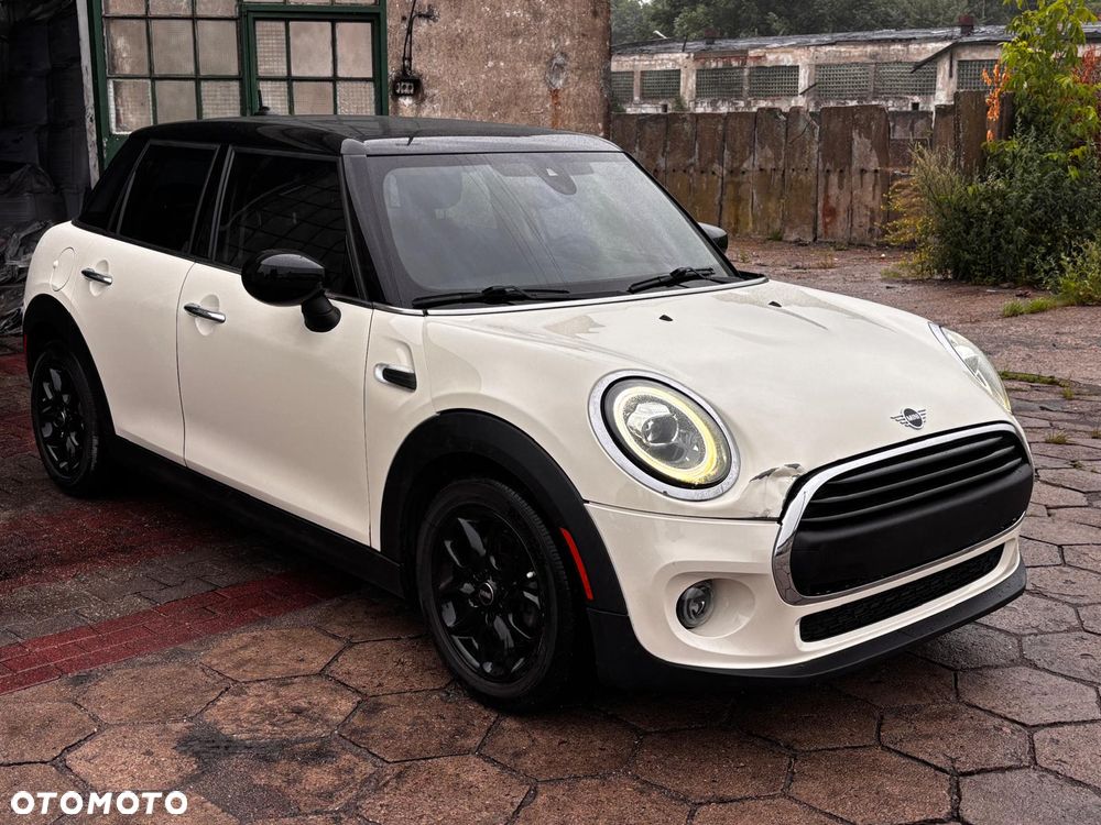 MINI Cooper Classic Trim - 4