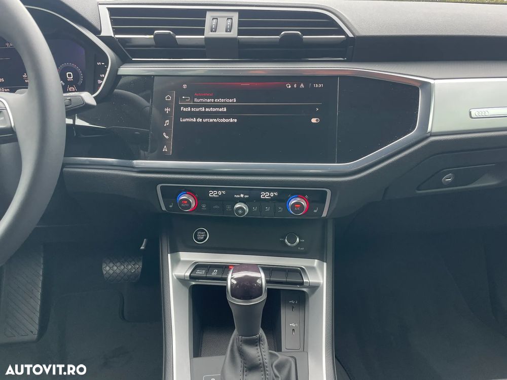 Audi Q3 2.0 35 TDI S tronic Basic - 24