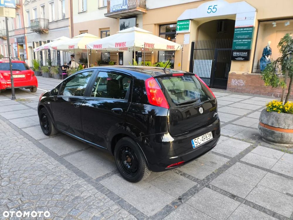 Fiat Grande Punto 1.4 8V - 4