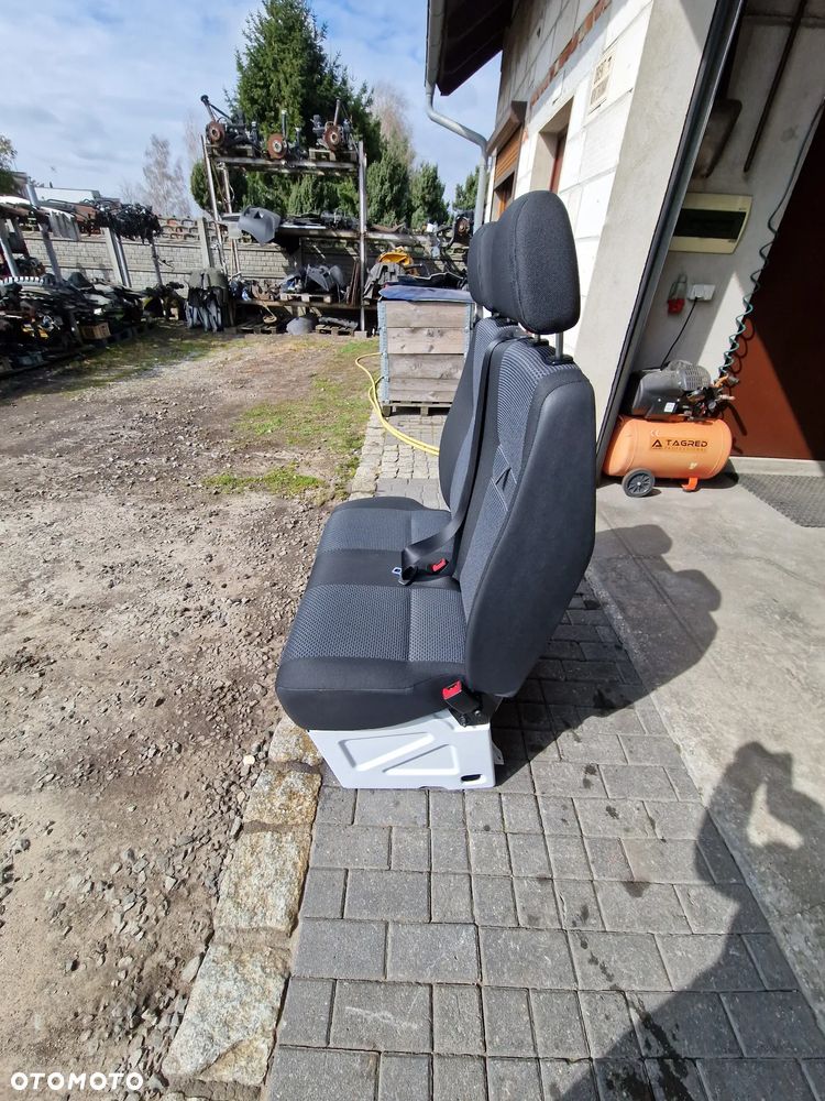 FOTEL PRAWY MERCEDES SPRINTER 906 VW CRAFTER - 10