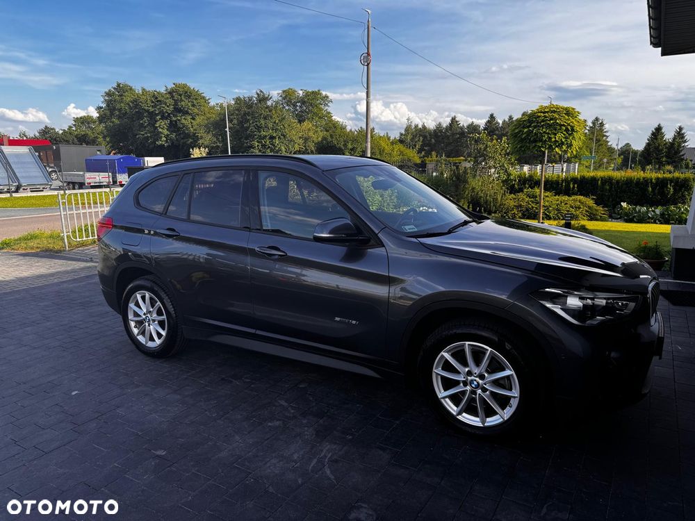 BMW X1 sDrive18i - 1