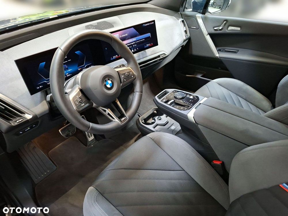 BMW iX xDrive45 100.6kWh - 11